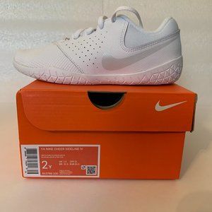 Girls Nike Kids' Sideline IV Cheerleading Shoes - Size 2